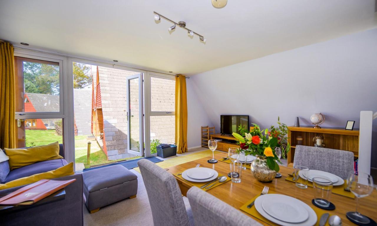 Escape To A Clifftop Chalet With Pool And Tennis Onsite - 1A Kingsdown Holiday Park Exterior photo