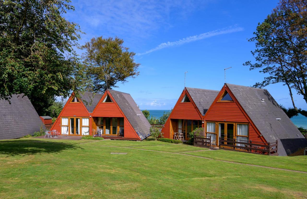 Escape To A Clifftop Chalet With Pool And Tennis Onsite - 1A Kingsdown Holiday Park Exterior photo