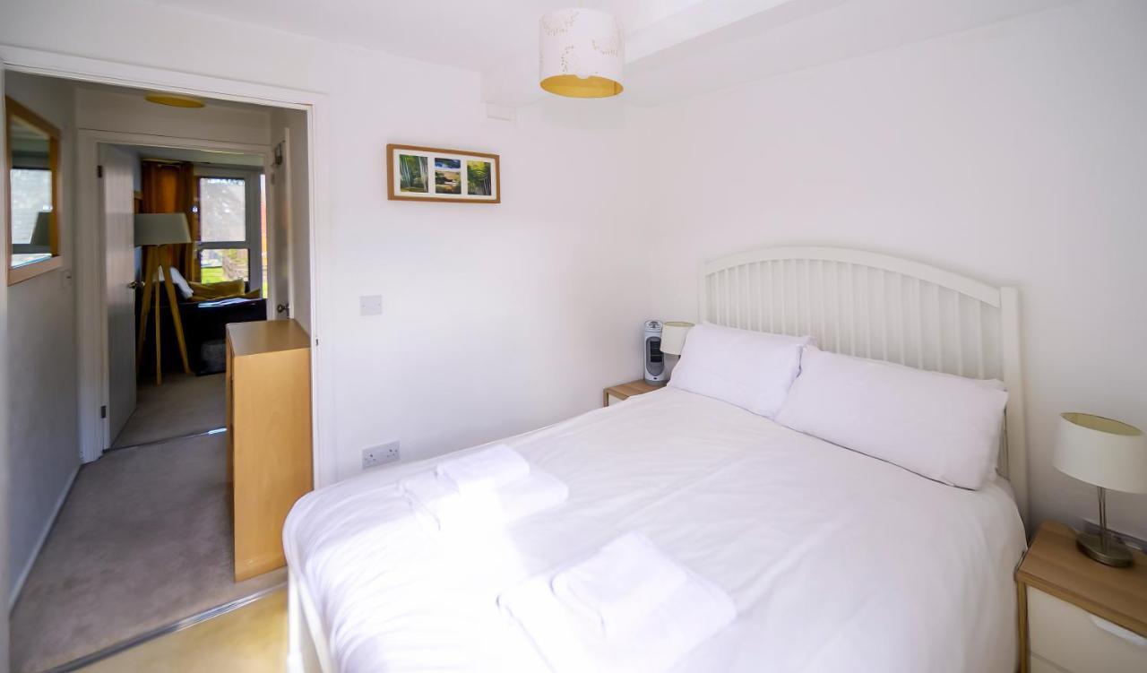 Escape To A Clifftop Chalet With Pool And Tennis Onsite - 1A Kingsdown Holiday Park Exterior photo