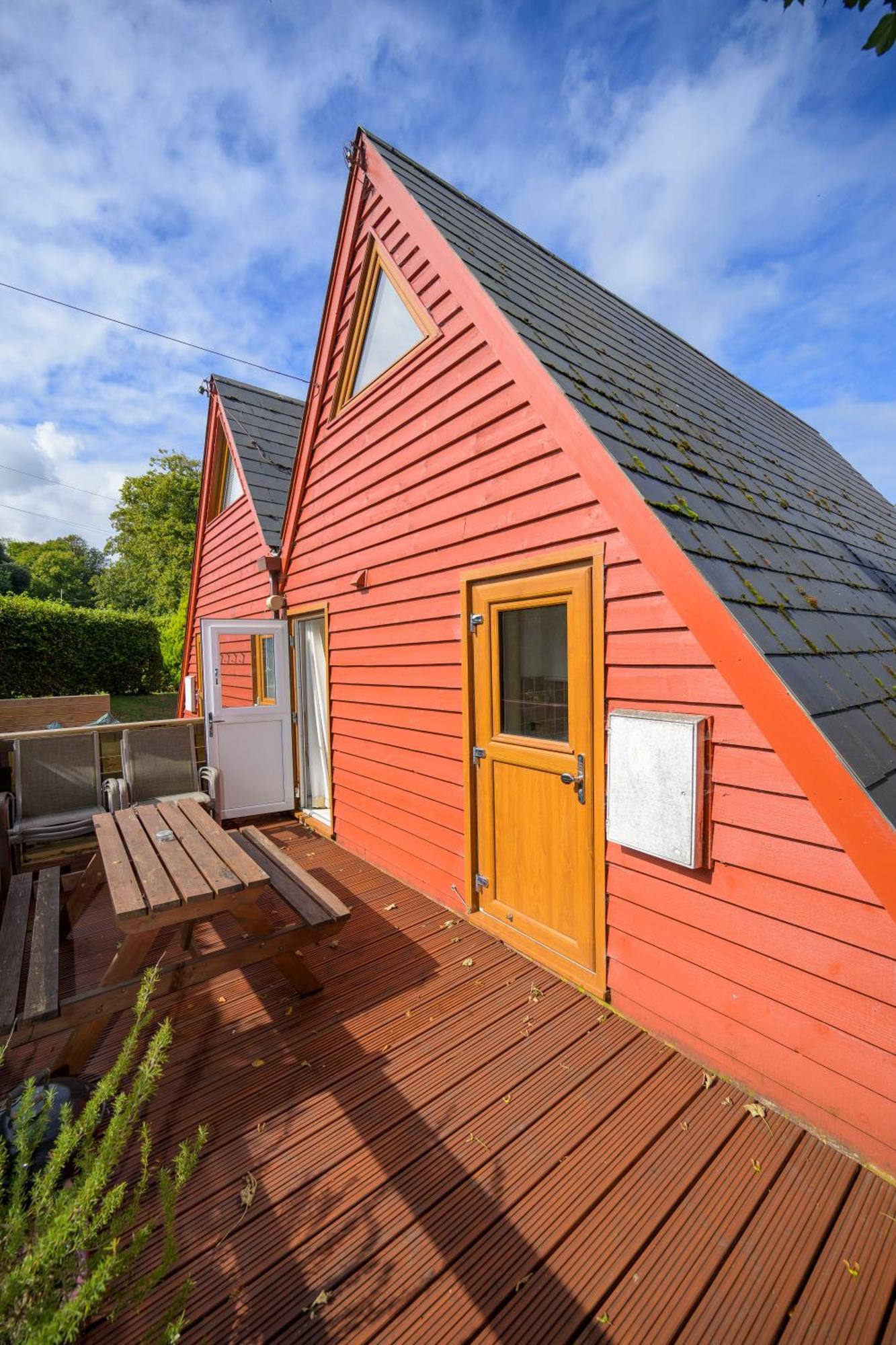 Escape To A Clifftop Chalet With Pool And Tennis Onsite - 1A Kingsdown Holiday Park Exterior photo